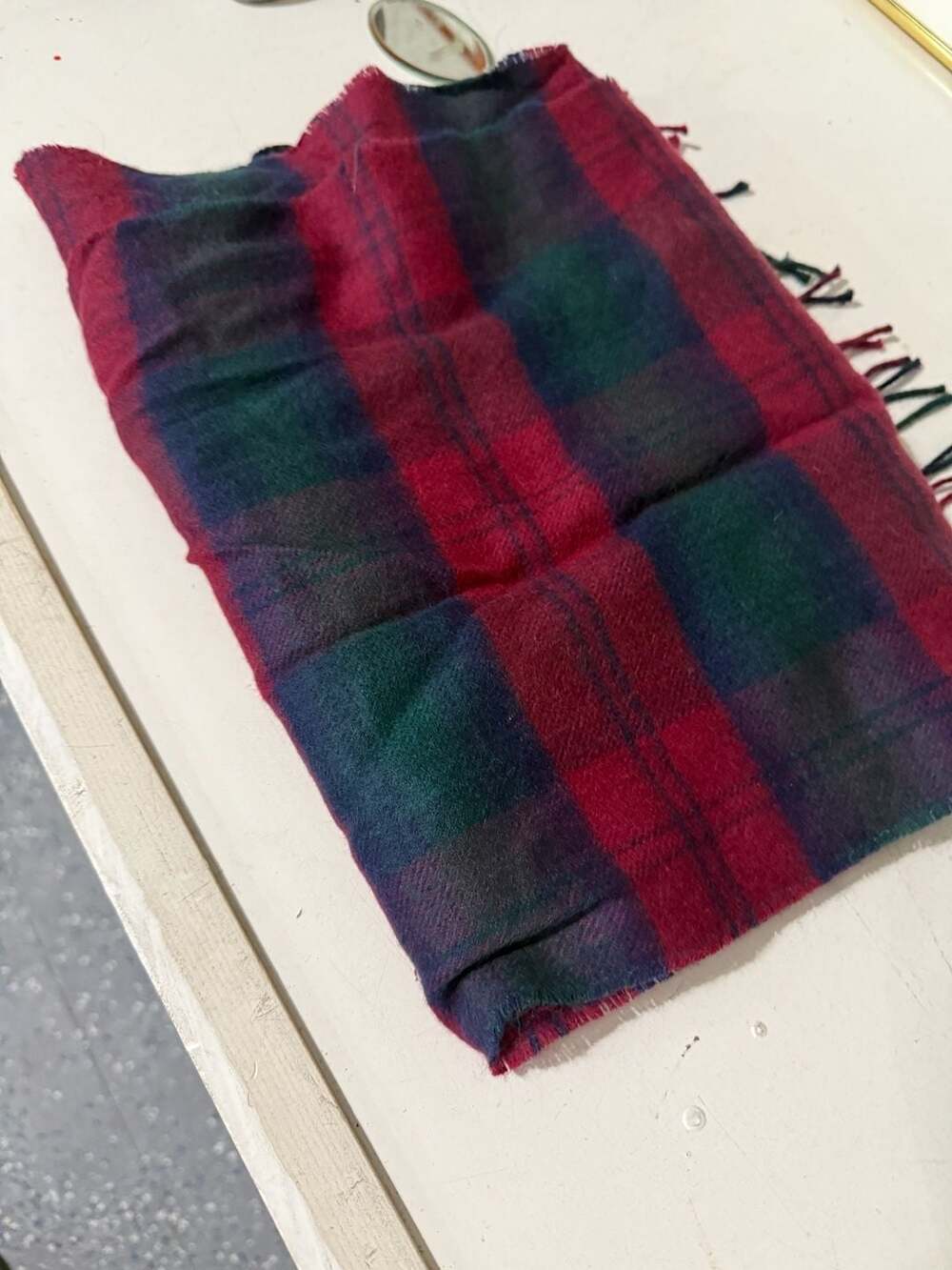 Edinburgh Old Town Weaving Lindsay Tartan Wool Scarf Made in Scotland Red Green